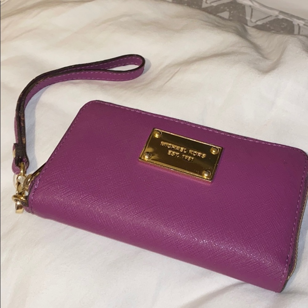 Michael Kors Wristlet